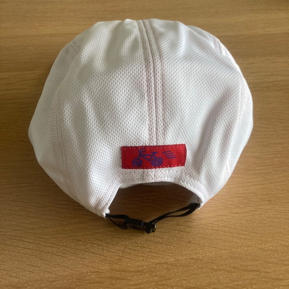 New Shredders Digest Cycling Cap Hat White - Picture 4 of 9